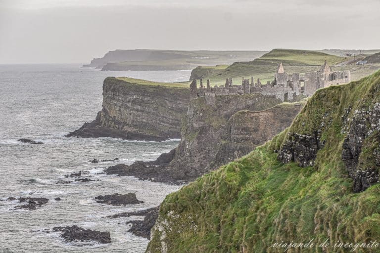 Castillo de Dunluce, uno de los lugares que incluir en una Ruta por Irlanda del Norte en coche