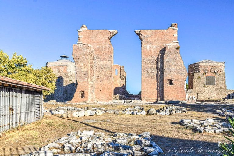 Ruinas de la Basílica Roja en Bergama