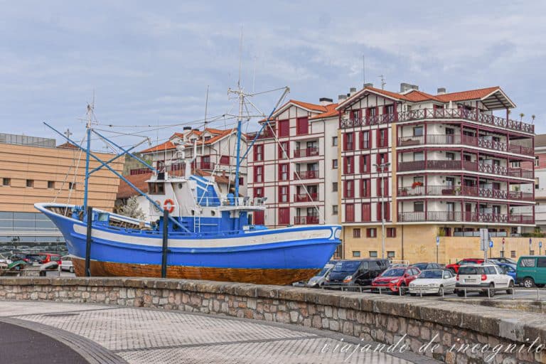 Barco Mariñel en Hondarribia