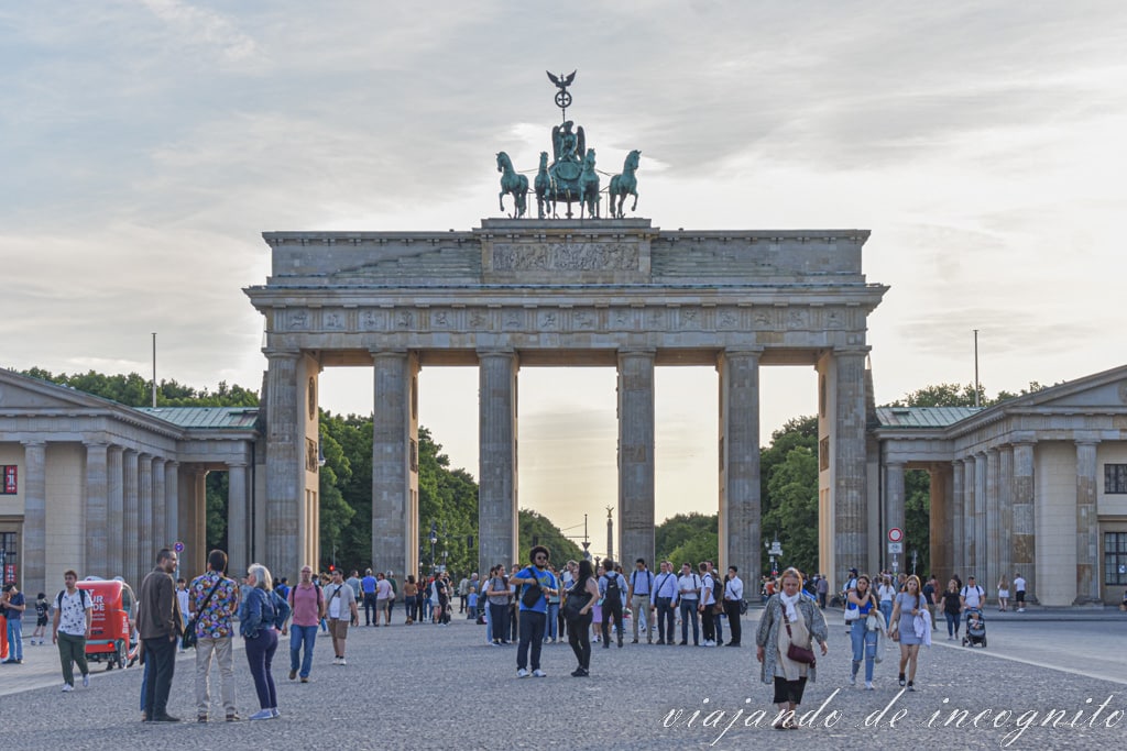 Puerta de Brandeburgo, Berlín al atardecer