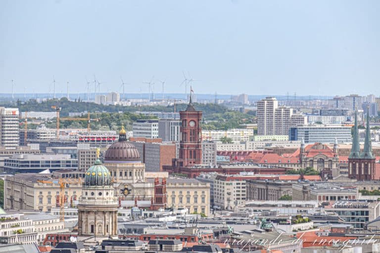 Vista panorámica de Berlín desde lo alto de la torre Kollhof