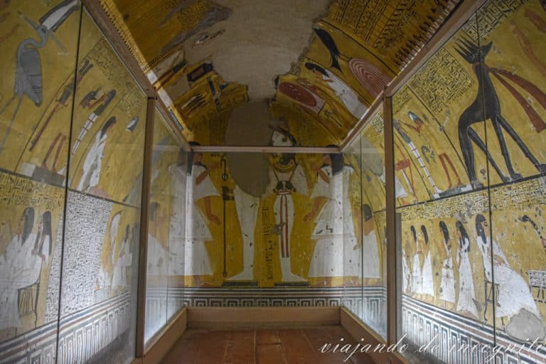 Interior de la tumba de Inerkha