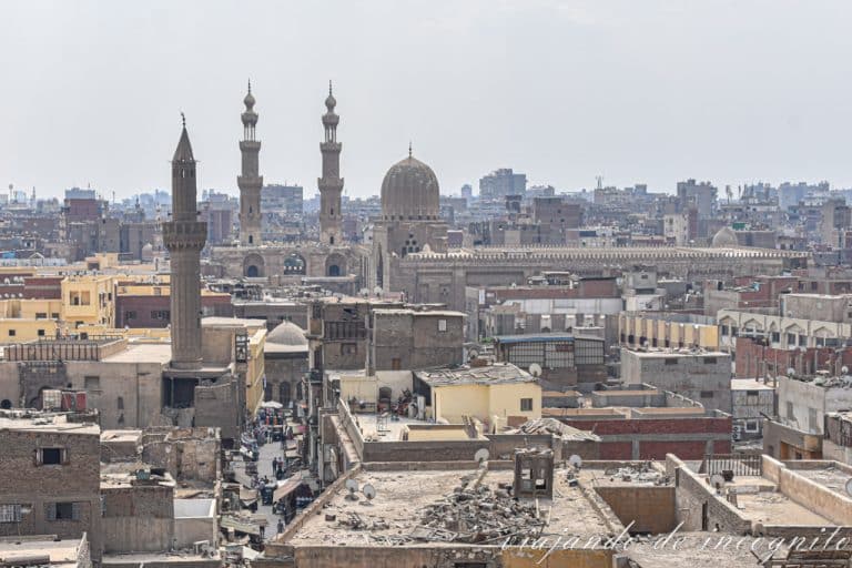 Vistas desde la azotea de la mezquita de al-Ghuri del lado sur de la calle al-Muizz