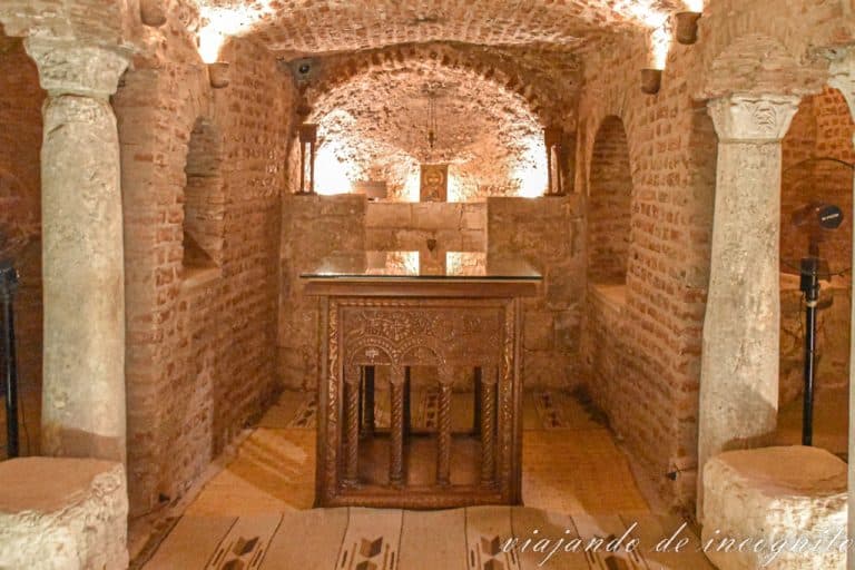 Cripta de la iglesia de San Sergio y San Baco
