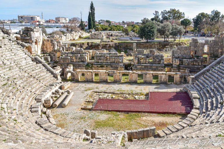 Teatro de Mira en la costa turquesa