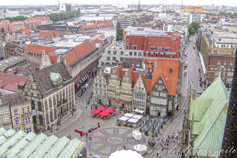 Vistas de la Marktplatz desde lo alto de la catedral de Bremen
