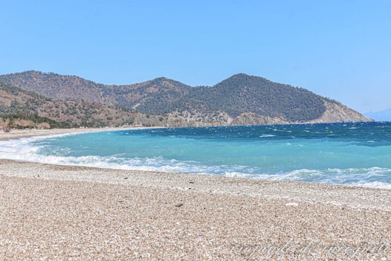 Playa de Olimpo vacía en la Costa Turquesa