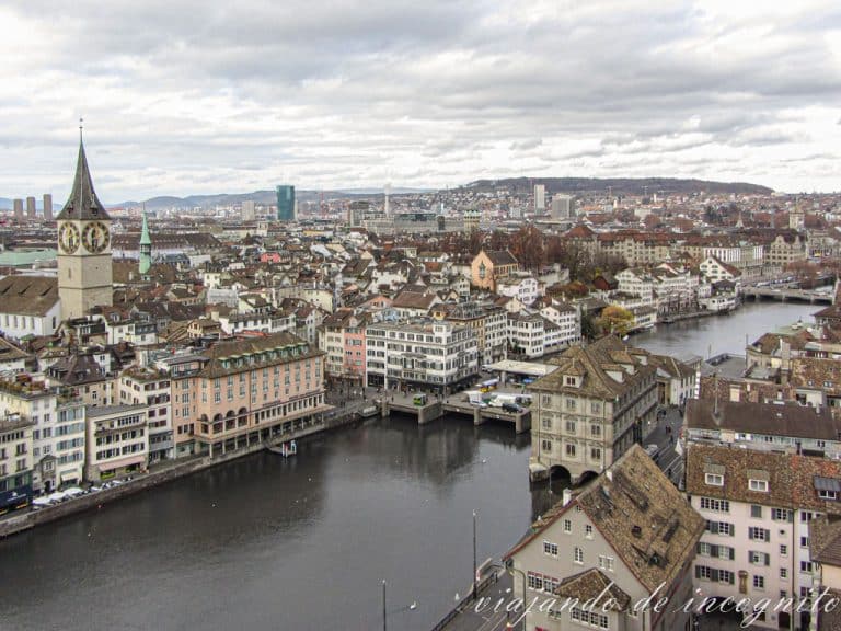 Vista desde un mirador de la ciudad de Zúrich