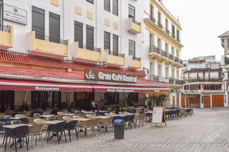 Zoco Chico con el Gran Café Central todavía sin abrir