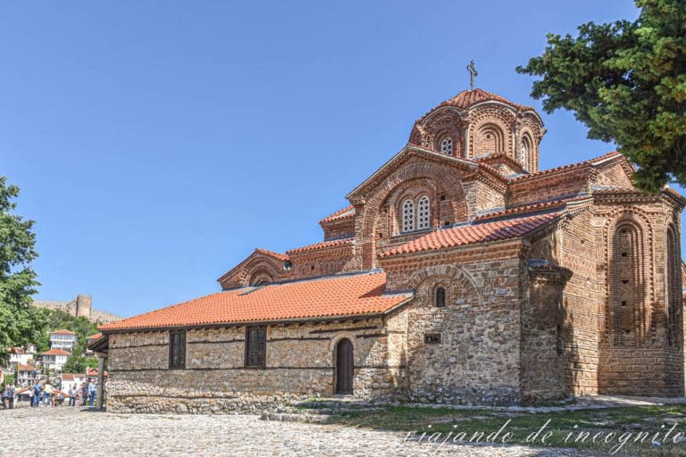 Exterior de la iglesia de Santa María Peribleptos en Ohrid