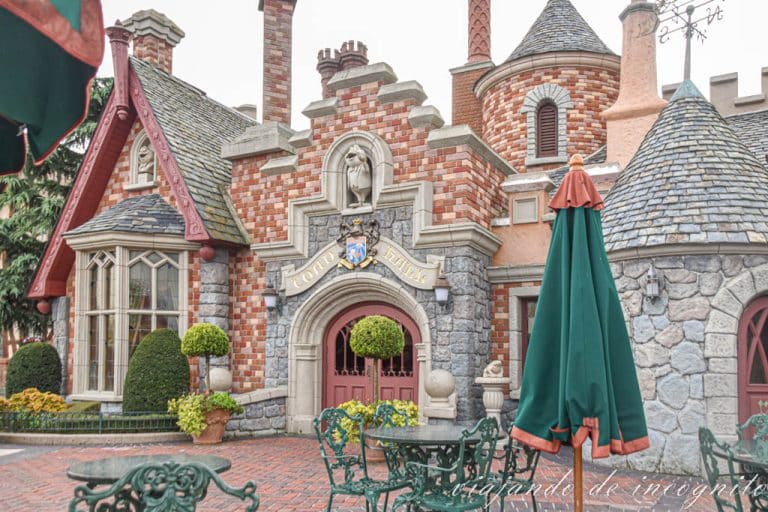 Exterior del Toad Hall, uno de los restaurantes para comer en Disneyland Paris