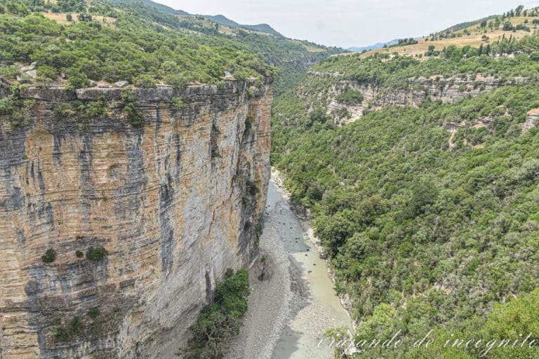 Vistas del cañón de Osum desde el mirador de la novia