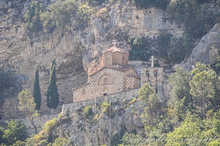 Exterior de la iglesia de San Miguel en Berat