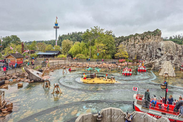 Vista general de la tierra de los piratas de Legoland