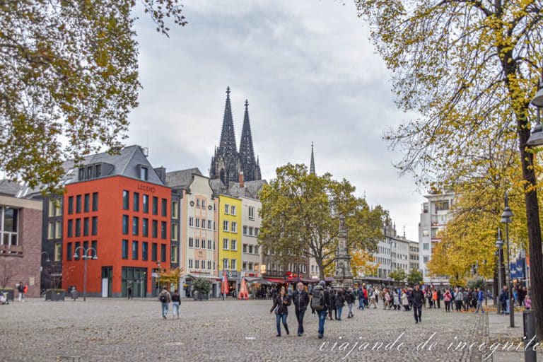 Gente paseando por Alter Markt