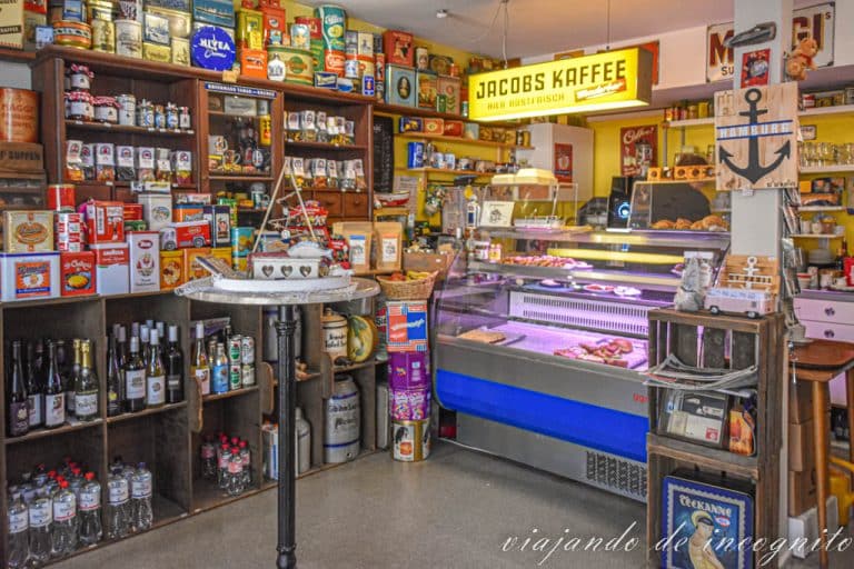 Interior del café am Fleet, donde se ve su mostrador