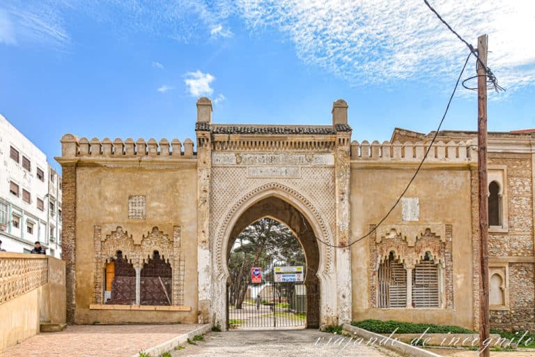 Entrada cerrada por obras de la Alcazaba de los Adives en Tetuán