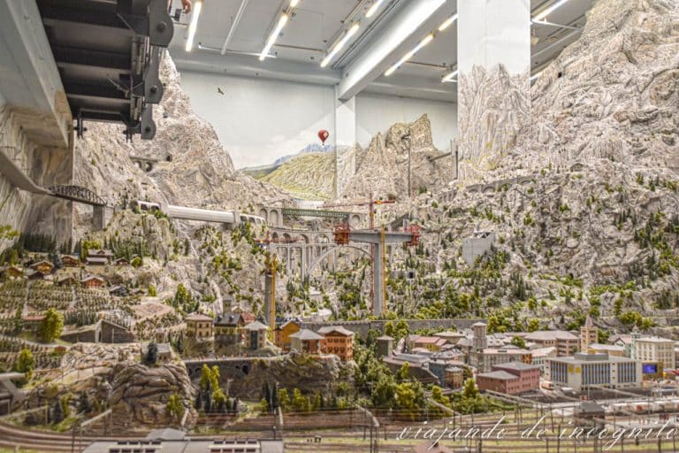 Maqueta de los Alpes Suizos en el Miniatur Wunderland de Hamburgo.