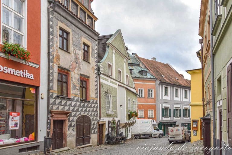 Casa del jinete de Rosenberg en la calle Latrán de Cesky krumlov.