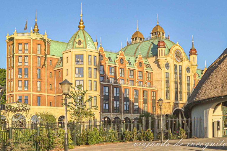 Efteling Grand Hotel al atardecer