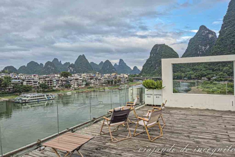 Terraza del hotel Xitang river view holyday.