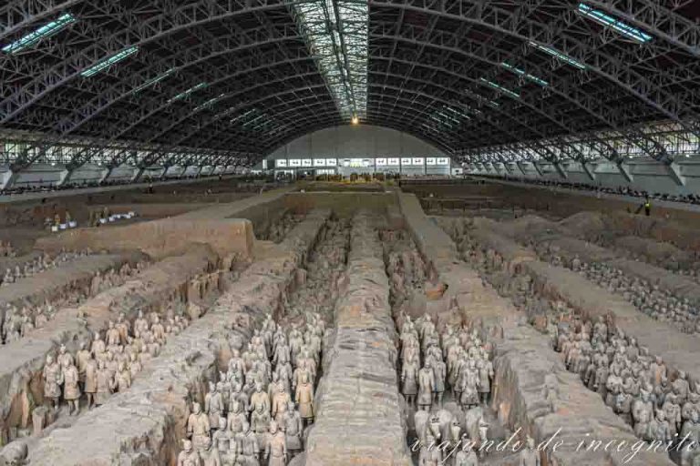 Interior del pabellón 1 de los soldados de terracota de Xian.