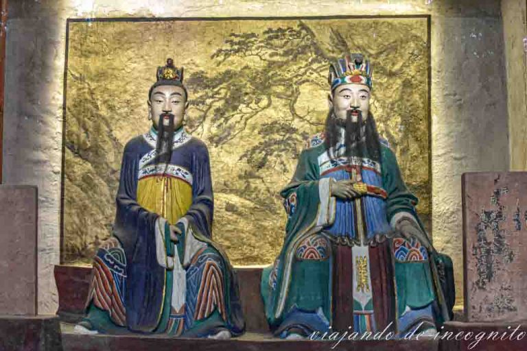 Dos esculturas del templo Wu Hou.