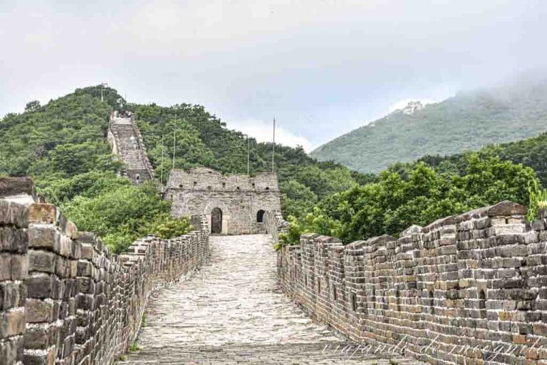 Un tramo de la Gran Muralla China de Mutianyu al final de la zona oeste sin gente