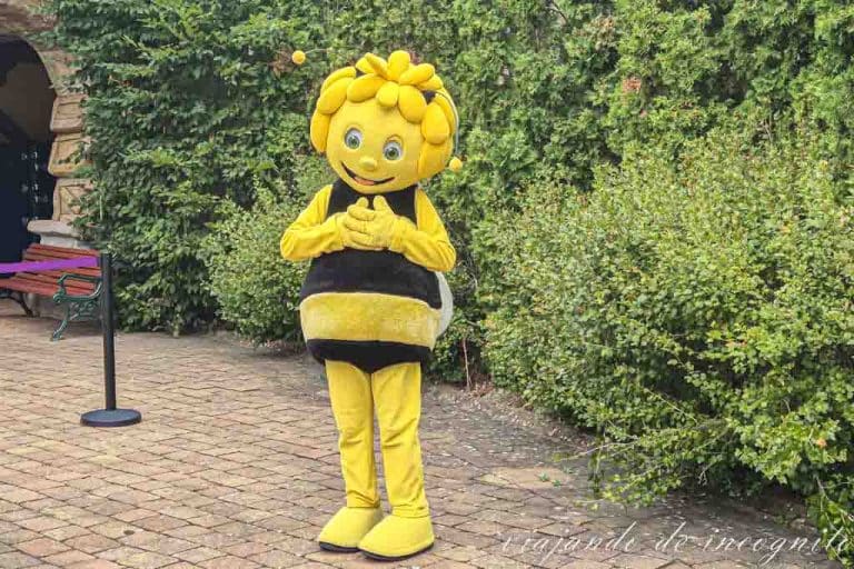 La abeja Maya en el parque Plopsaland, Alemania